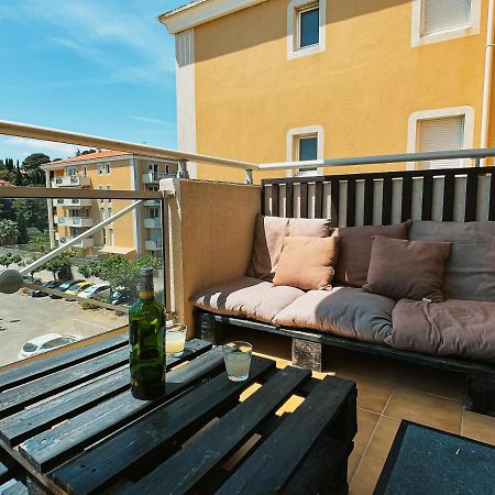 T2 Tout Confort Proche Centre Hyeres & Plages Exteriör bild